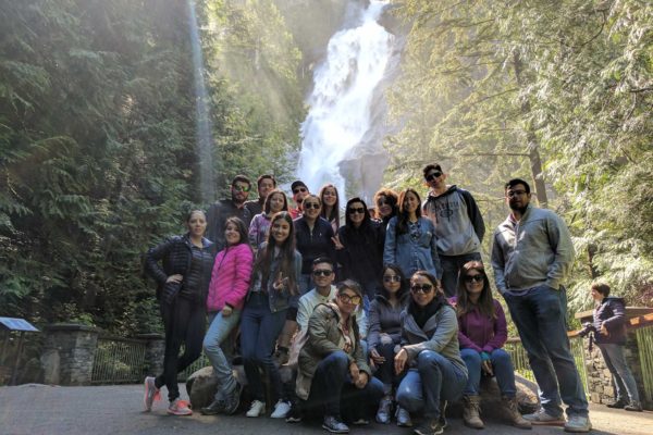 tour en canada para jovenes aventura shannon falls