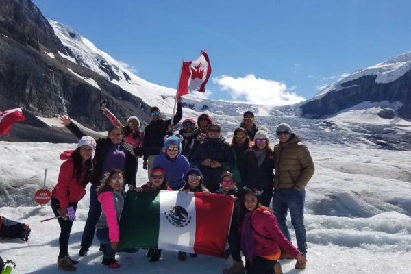 tour a canada aventura para jovenes glaciar athabasca glacier (1)