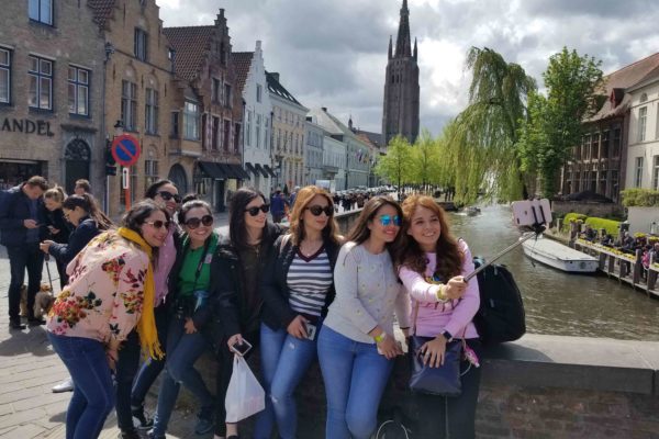 tour a europa primavera para jovenes belgica brujas (8)
