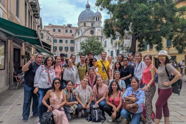 tour a europa para jovenes verano en europa italia venecia gran canal plaza basilica de san marcos puente rialto palacio ducal (4)