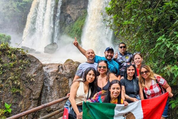 Tour Cataratas Iguazu Argentina para jovenes paquete Cataratas Iguazu argentina viaje Cataratas Iguazu argentina grupo jovenes (9)